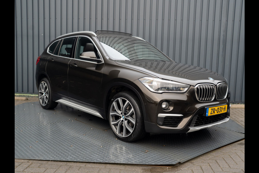 BMW X1 sDrive20i High Executive | Trekhaak afnb. | Panodak | Head Up | Camera | Elk. A-klep | Leder | Prijs Rijklaar!!
