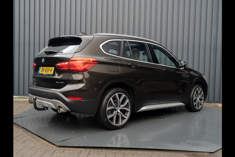 BMW X1 sDrive20i High Executive | Trekhaak afnb. | Panodak | Head Up | Camera | Elk. A-klep | Leder | Prijs Rijklaar!!
