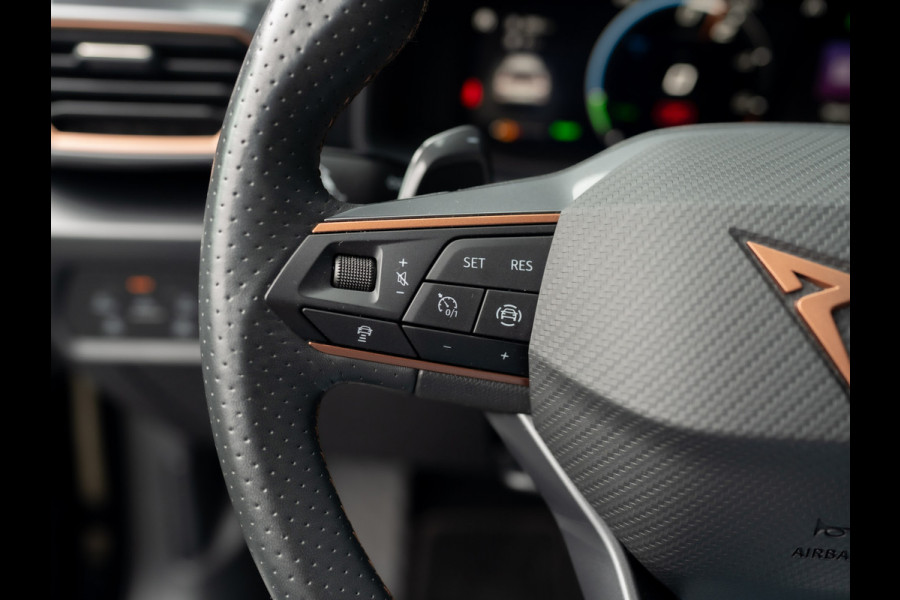 CUPRA Formentor 1.4 e-Hybrid Adrenaline | Elk. A-klep | Camera | 19'' | Stoelverw. | Prijs Rijklaar!!