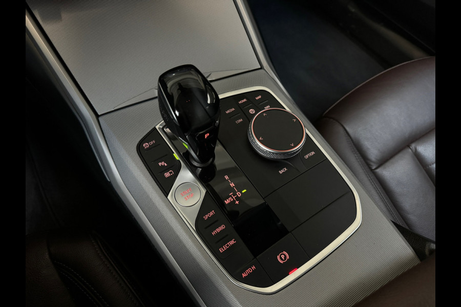 BMW 3-serie 330e High Executive Leder|CarPlay|NL Auto|NAP