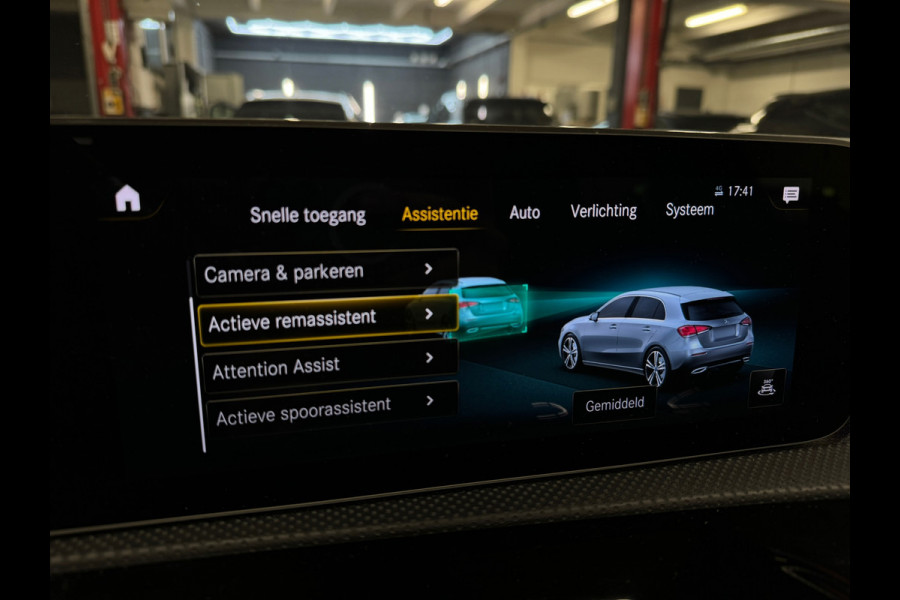 Mercedes-Benz A-Klasse 200 AMG Pano|Night|Sfeer|Burm|A35 Pack