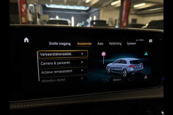 Mercedes-Benz A-Klasse 200 AMG Pano|Night|Sfeer|Burm|A35 Pack