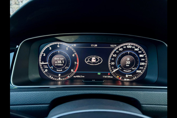 Volkswagen Golf 1.5 TSI Highline Business R-LINE