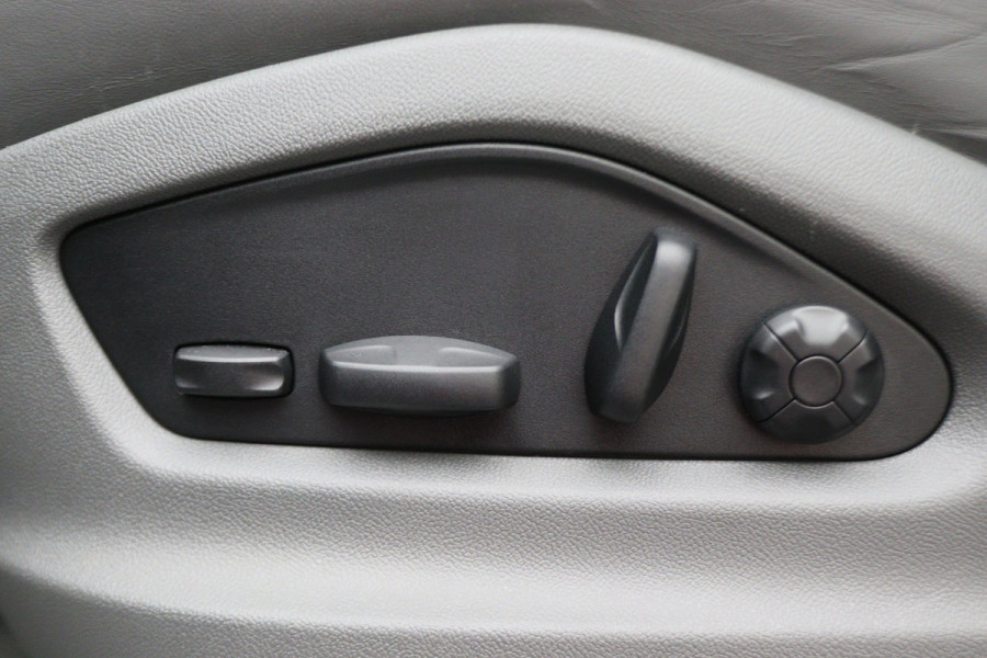 Porsche Cayenne 3.0 E-Hybrid Platinum Edition Sport Chrono Plus, Panoramadak, Luchtvering, Trekhaak, BOSE, 21"