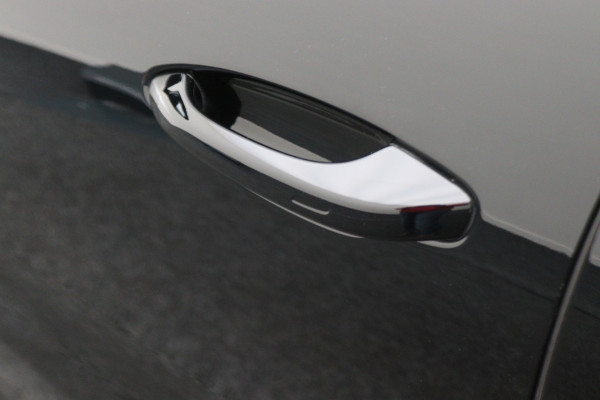 Porsche Cayenne 3.0 E-Hybrid Platinum Edition Sport Chrono Plus, Panoramadak, Luchtvering, Trekhaak, BOSE, 21"