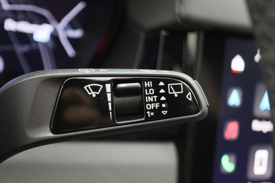 Porsche Cayenne 3.0 E-Hybrid Platinum Edition Sport Chrono Plus, Panoramadak, Luchtvering, Trekhaak, BOSE, 21"