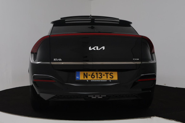 Kia Ev6 GT-Line 77.4 kWh 100% SOH (PANORAMADAK, STOELVERWARMING/KOELING, STUURVERWARMING, CAMERA, ELEKTR STOELEN, SFEERVERLICHTING