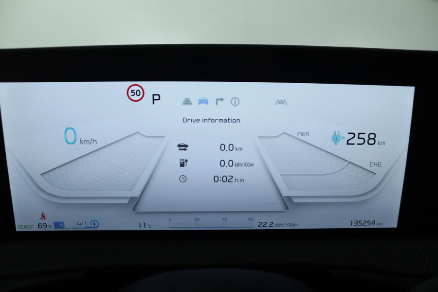 Kia Ev6 GT-Line 77.4 kWh 100% SOH (PANORAMADAK, STOELVERWARMING/KOELING, STUURVERWARMING, CAMERA, ELEKTR STOELEN, SFEERVERLICHTING