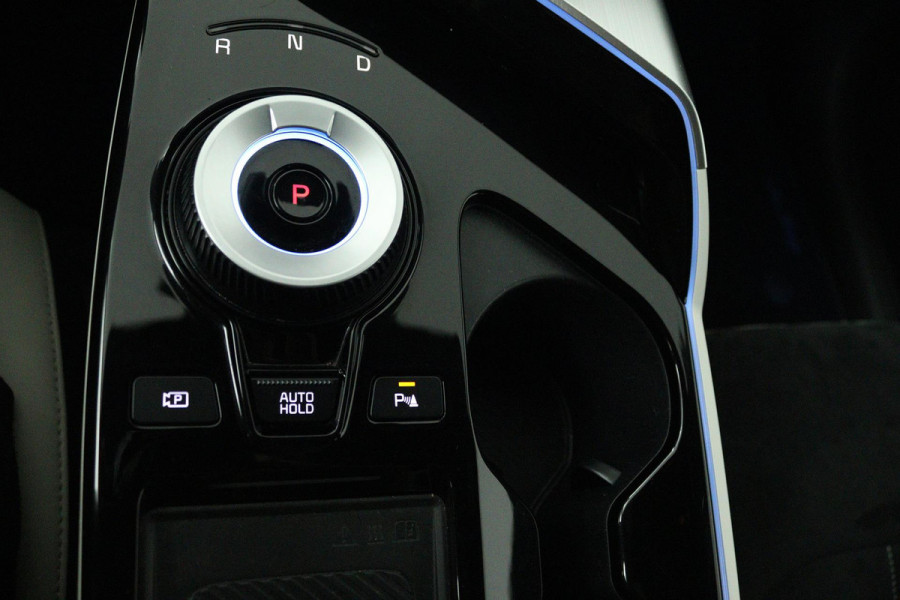 Kia Ev6 GT-Line 77.4 kWh 100% SOH (PANORAMADAK, STOELVERWARMING/KOELING, STUURVERWARMING, CAMERA, ELEKTR STOELEN, SFEERVERLICHTING