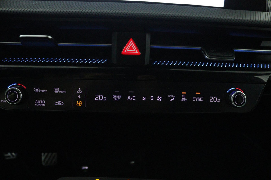Kia Ev6 GT-Line 77.4 kWh 100% SOH (PANORAMADAK, STOELVERWARMING/KOELING, STUURVERWARMING, CAMERA, ELEKTR STOELEN, SFEERVERLICHTING