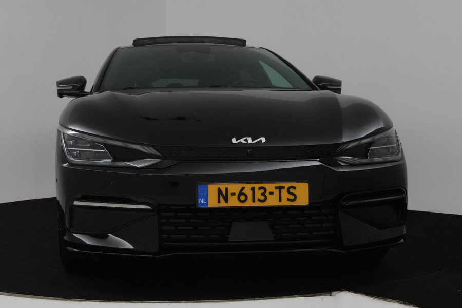 Kia Ev6 GT-Line 77.4 kWh 100% SOH (PANORAMADAK, STOELVERWARMING/KOELING, STUURVERWARMING, CAMERA, ELEKTR STOELEN, SFEERVERLICHTING