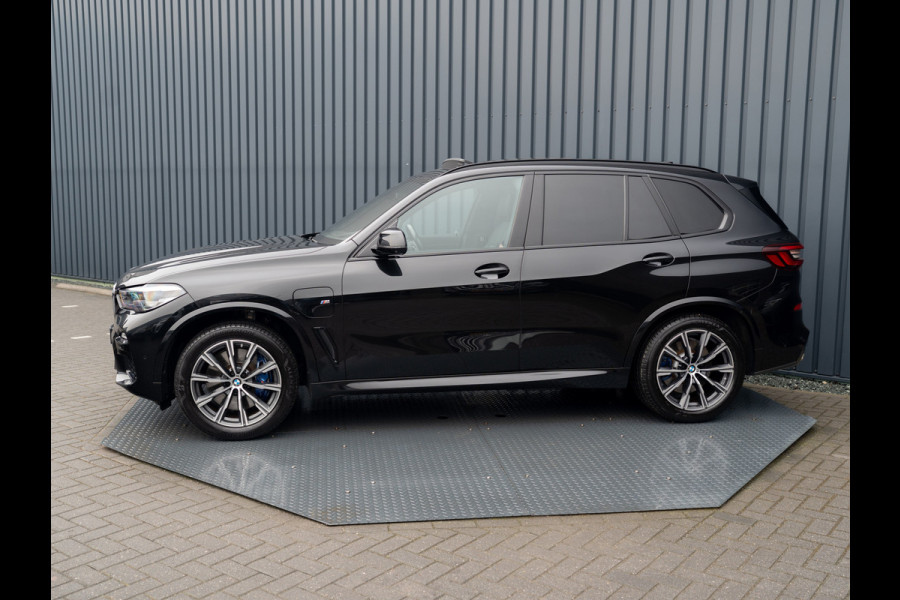 BMW X5 xDrive45e High Executive | M-Sport | Pano | Trekhaak | 360 Camera | Head Up | Luchtvering | Prijs Rijklaar!!