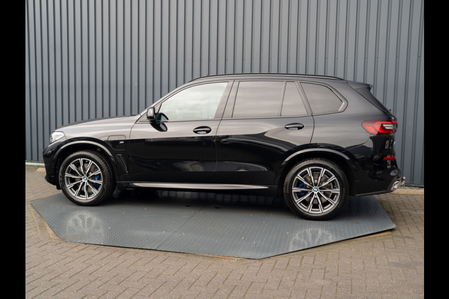 BMW X5 xDrive45e High Executive | M-Sport | Pano | Trekhaak | 360 Camera | Head Up | Luchtvering | Prijs Rijklaar!!