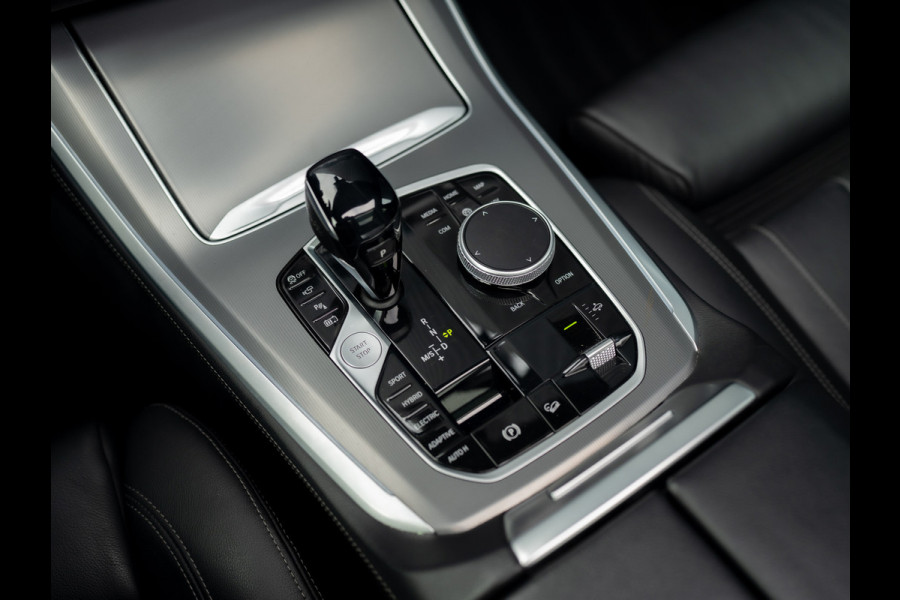 BMW X5 xDrive45e High Executive | M-Sport | Pano | Trekhaak | 360 Camera | Head Up | Luchtvering | Prijs Rijklaar!!