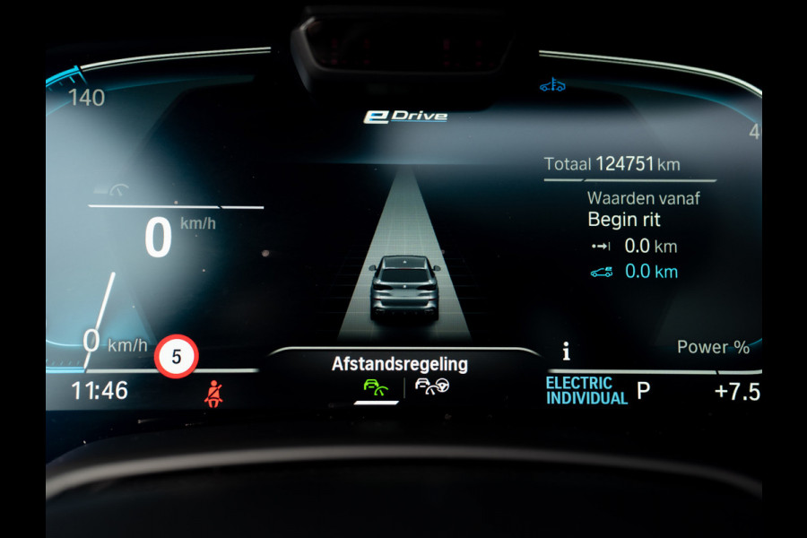 BMW X5 xDrive45e High Executive | M-Sport | Pano | Trekhaak | 360 Camera | Head Up | Luchtvering | Prijs Rijklaar!!