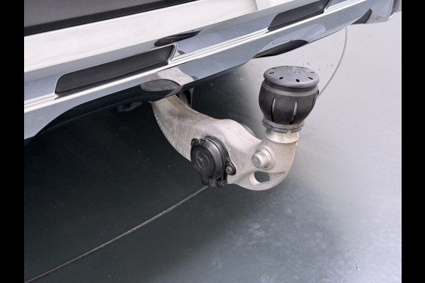 Mercedes-Benz GLC GLC 300 e 4M AMG Line | Achterasbesturing Luchtvering Trekhaak Burmester Distronic