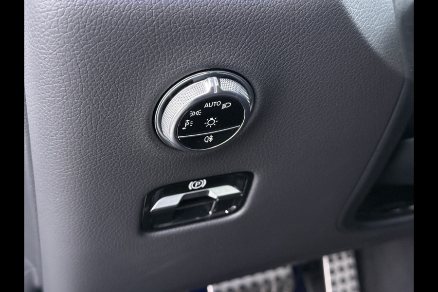 Mercedes-Benz GLC GLC 300 e 4M AMG Line | Achterasbesturing Luchtvering Trekhaak Burmester Distronic