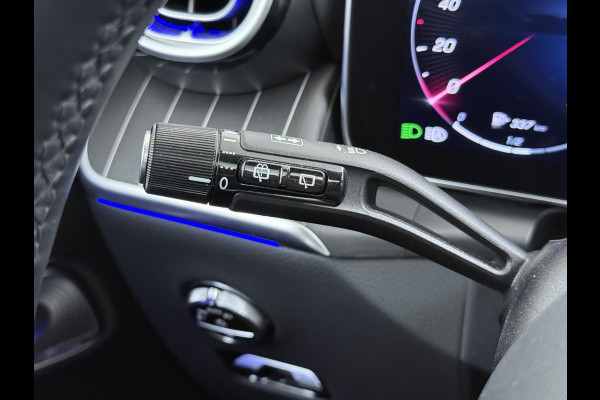 Mercedes-Benz GLC GLC 300 e 4M AMG Line | Achterasbesturing Luchtvering Trekhaak Burmester Distronic