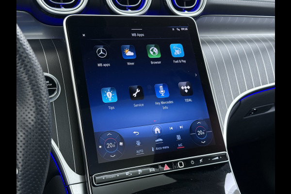 Mercedes-Benz GLC GLC 300 e 4M AMG Line | Achterasbesturing Luchtvering Trekhaak Burmester Distronic