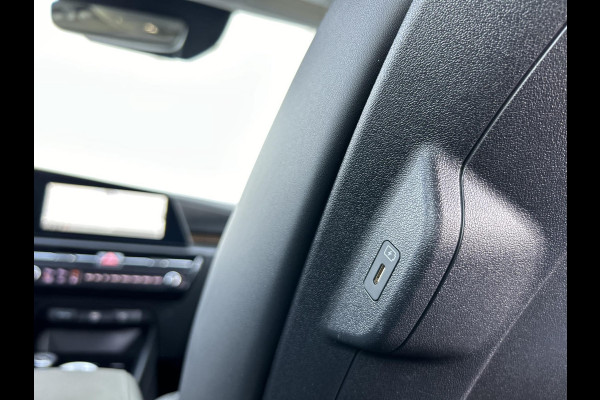 Kia Niro EV DynamicLine 64.8 kWh | Automaat | Camera | Navi | H-Leder | Apple Carplay/Android Auto | Key-Less  PDC | Cruise | LED |