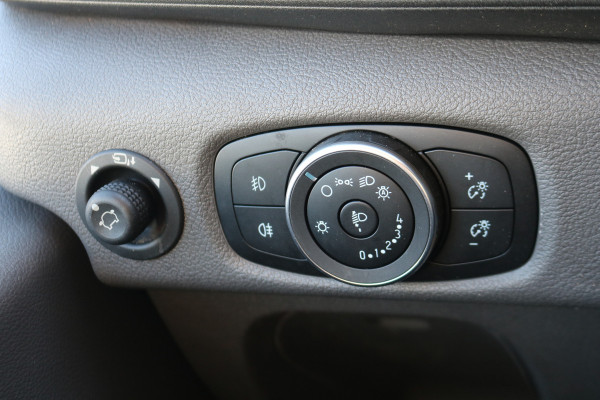 Ford Transit 2.0 TDCI 130pk L4 H3 Trend Airco 270Gr Achterdeuren