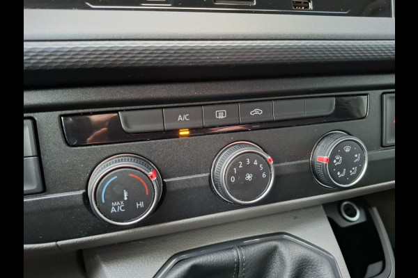 Volkswagen Transporter 2.0 TDI L2H1 30 Comfortline AIRCO / CRUISE CONTROLE / EURO 6