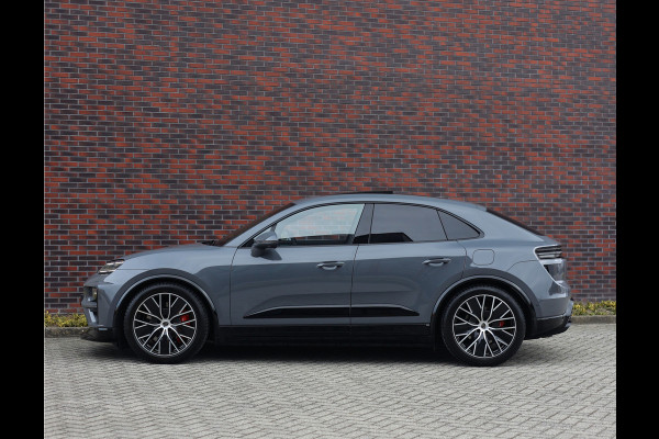 Porsche Macan Turbo 100 kWh | Sport Chrono - Pano - Pas. Display