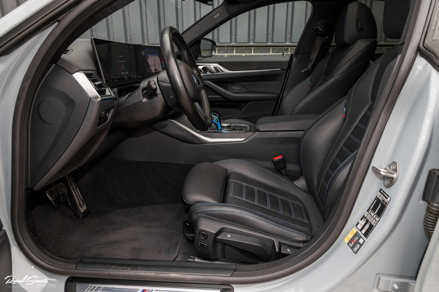 BMW i4 eDrive40 84 | M-sport | Brooklyn | Adaptive cruise | Open dak |