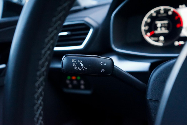 Seat Leon Sportstourer 1.0 TSI Style Business Intense