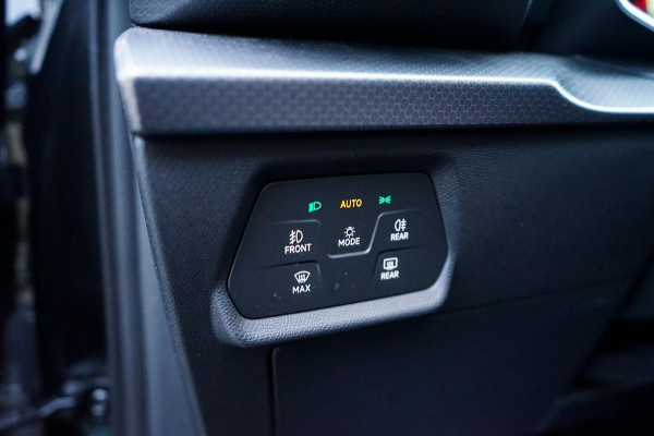 Seat Leon Sportstourer 1.0 TSI Style Business Intense