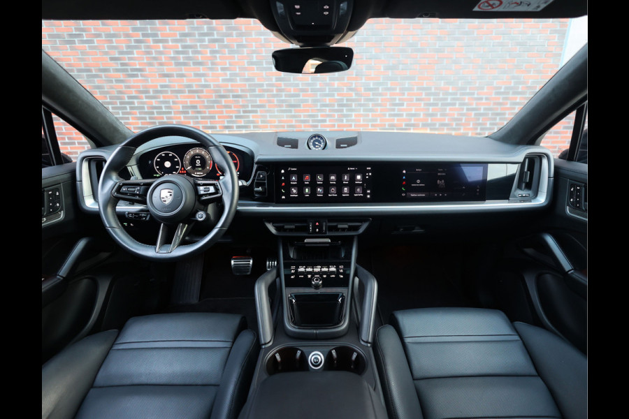 Porsche Cayenne Coupé 4.0 Turbo E-Hybrid | Quartzit - Pano - Trekhaak - Sport Chrono