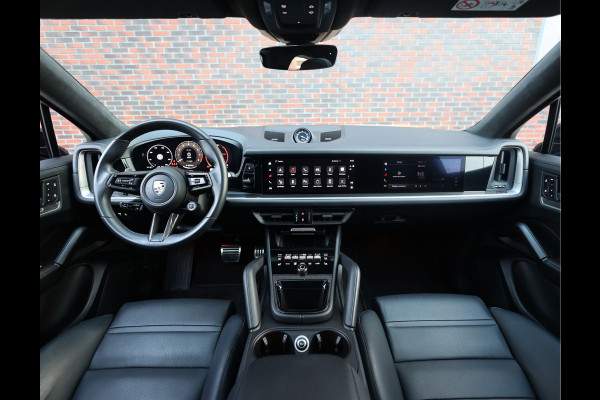 Porsche Cayenne Coupé 4.0 Turbo E-Hybrid | Quartzit - Pano - Trekhaak - Sport Chrono