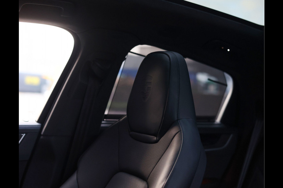 Porsche Cayenne Coupé 4.0 Turbo E-Hybrid | Quartzit - Pano - Trekhaak - Sport Chrono