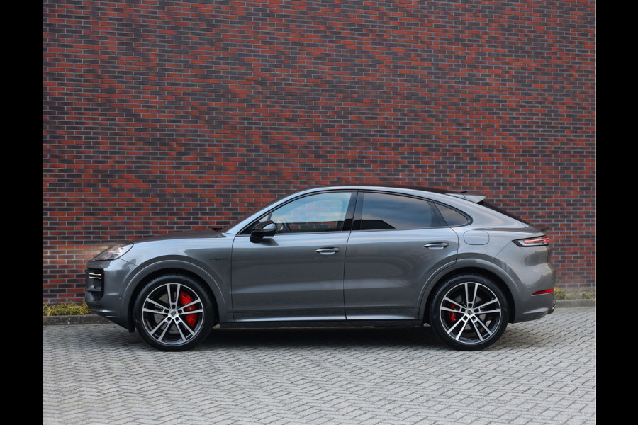 Porsche Cayenne Coupé 4.0 Turbo E-Hybrid | Quartzit - Pano - Trekhaak - Sport Chrono