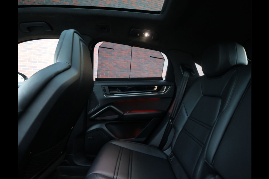 Porsche Cayenne Coupé 4.0 Turbo E-Hybrid | Quartzit - Pano - Trekhaak - Sport Chrono