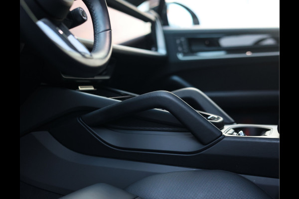 Porsche Cayenne Coupé 4.0 Turbo E-Hybrid | Quartzit - Pano - Trekhaak - Sport Chrono