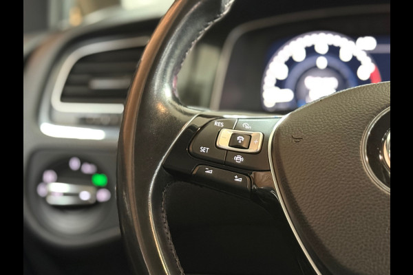 Volkswagen Golf 1.5 TSI | Black Style | Virtual | LED | ACC | Camera | Multimedia | Clima | Sportonderstel | Trekhaak | NAP |