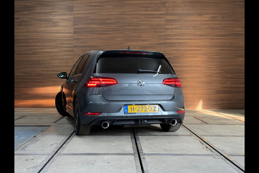 Volkswagen Golf 1.5 TSI | Black Style | Virtual | LED | ACC | Camera | Multimedia | Clima | Sportonderstel | Trekhaak | NAP |