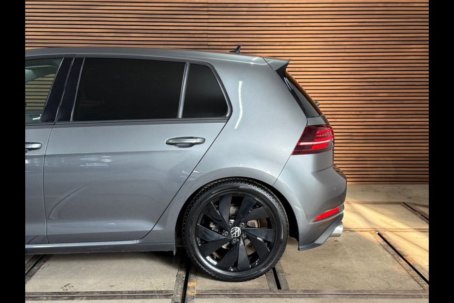 Volkswagen Golf 1.5 TSI | Black Style | Virtual | LED | ACC | Camera | Multimedia | Clima | Sportonderstel | Trekhaak | NAP |