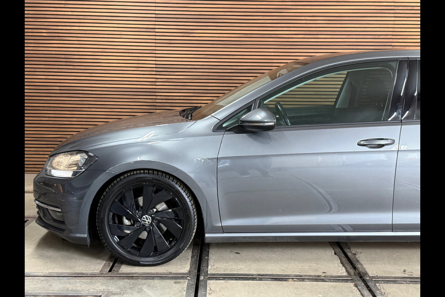 Volkswagen Golf 1.5 TSI | Black Style | Virtual | LED | ACC | Camera | Multimedia | Clima | Sportonderstel | Trekhaak | NAP |