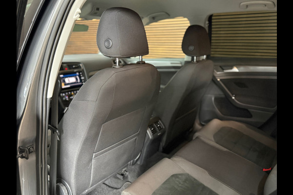 Volkswagen Golf 1.5 TSI | Black Style | Virtual | LED | ACC | Camera | Multimedia | Clima | Sportonderstel | Trekhaak | NAP |