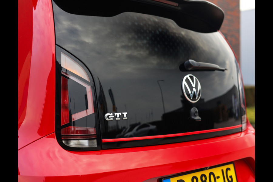 Volkswagen up! 1.0 TSI GTI | Beats - Camera - Stoelverwarming