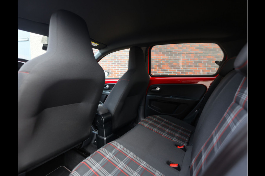 Volkswagen up! 1.0 TSI GTI | Beats - Camera - Stoelverwarming