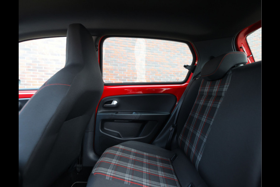 Volkswagen up! 1.0 TSI GTI | Beats - Camera - Stoelverwarming