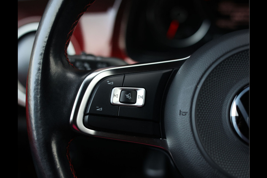 Volkswagen up! 1.0 TSI GTI | Beats - Camera - Stoelverwarming