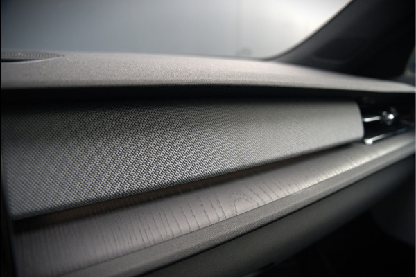 Polestar 2 Long Range Dual Motor Launch Edition 78kWh | Panoramadak | Stoelverwarming | Stuurverwarming | Harman Kardon | Memory Seat | 360 Camera | Keyless | Elektrische Trekhaak | Apple Carplay | BTW | LED |