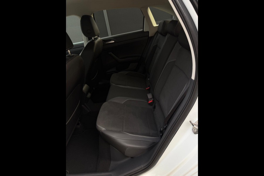 Volkswagen Taigo 1.0 TSI Life CarPlay Camera LED