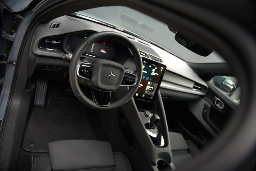 Polestar 2 Long Range Dual Motor Launch Edition 78kWh | Panoramadak | Stoelverwarming | Stuurverwarming | Harman Kardon | Memory Seat | 360 Camera | Keyless | Elektrische Trekhaak | Apple Carplay | BTW | LED |