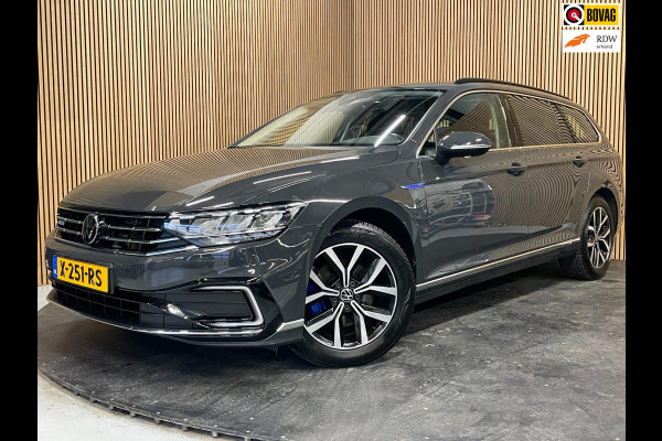 Volkswagen Passat Variant 1.4 TSI PHEV GTE Business|ACC|CARPLAY|CAMERA|CLIMATE+CRUISE|STOELVERW|ELEK.INTERIEUR|NAVIGA|LANE-ASSIST|