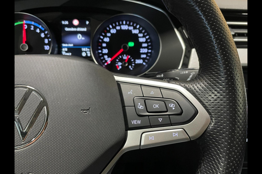 Volkswagen Passat Variant 1.4 TSI PHEV GTE Business|ACC|CARPLAY|CAMERA|CLIMATE+CRUISE|STOELVERW|ELEK.INTERIEUR|NAVIGA|LANE-ASSIST|